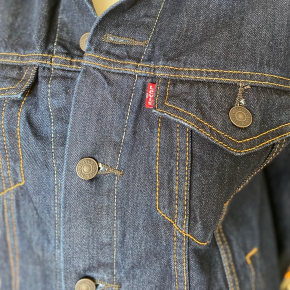 LEVIS Dark Denim Jacket Size Small Long Sleeves Metal Button Front Closure - Picture 7 of 9